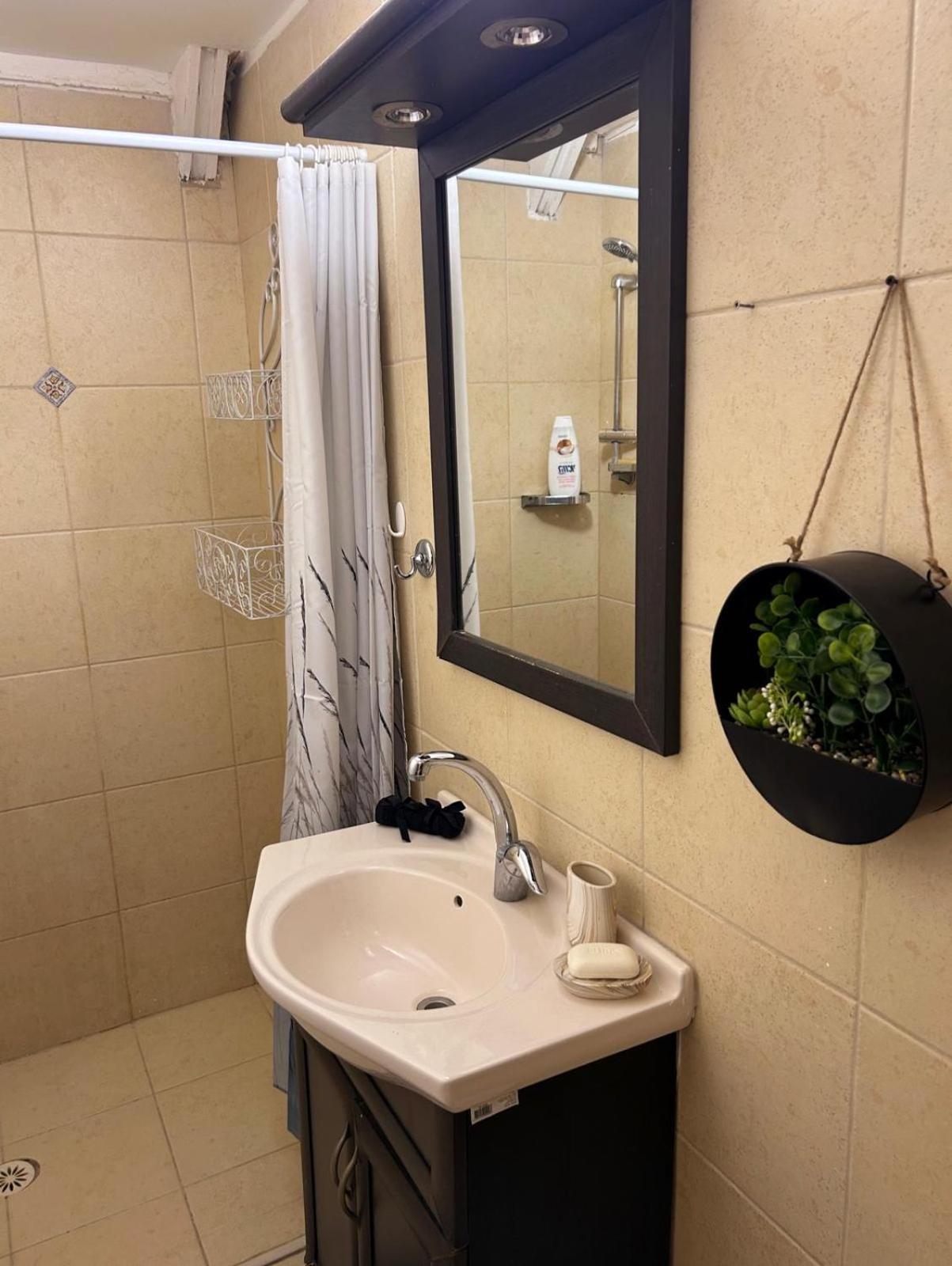 Guy'S Apartment Ейлат Екстер'єр фото